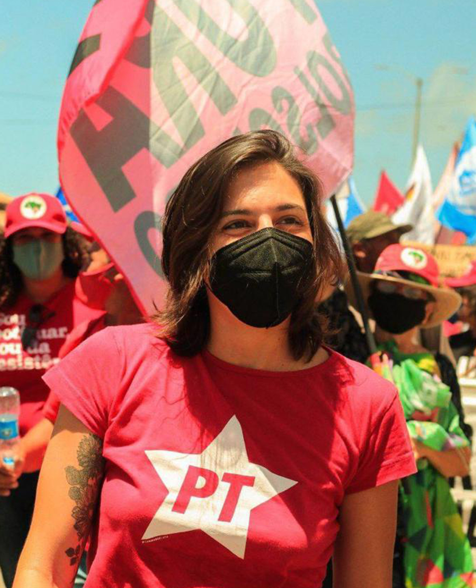 “Não basta ser mulher para nos representar”