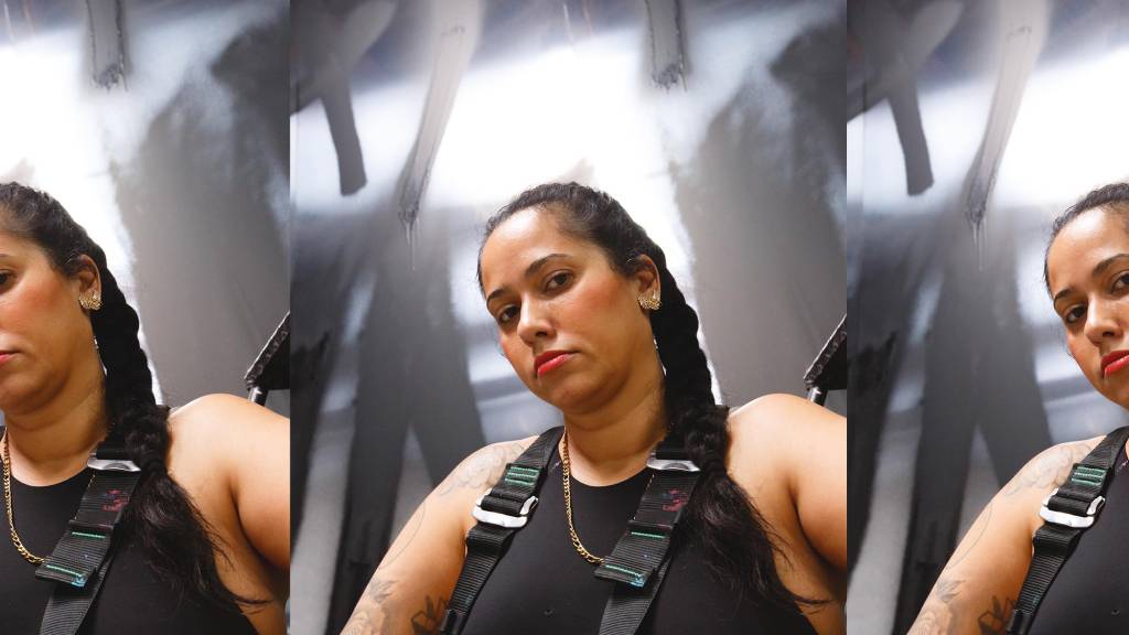 A arte feminista, social e política de Panmela Castro